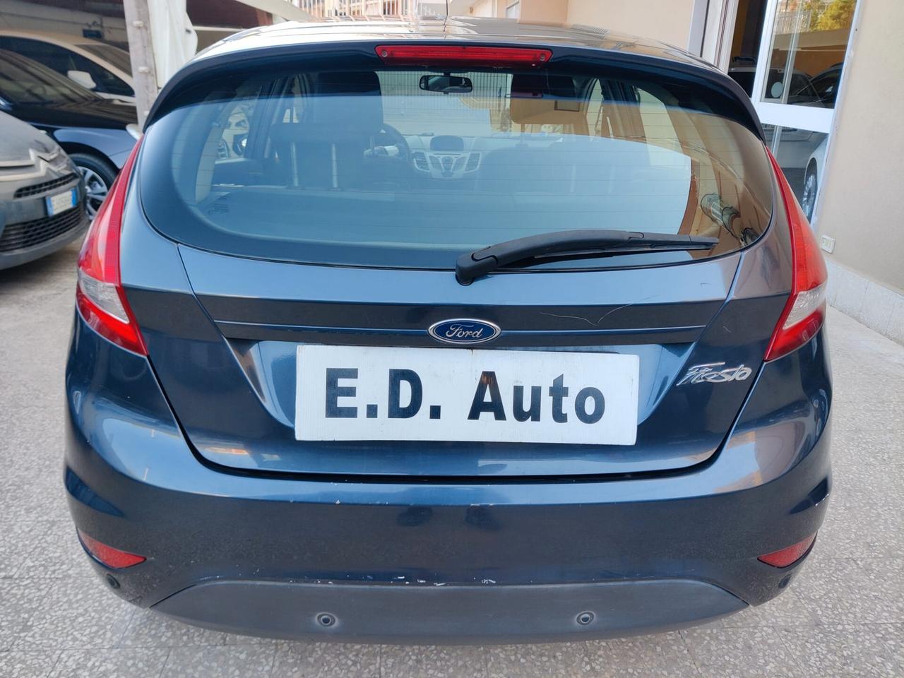 Ford Fiesta 1.4 5 porte Bz.- GPL