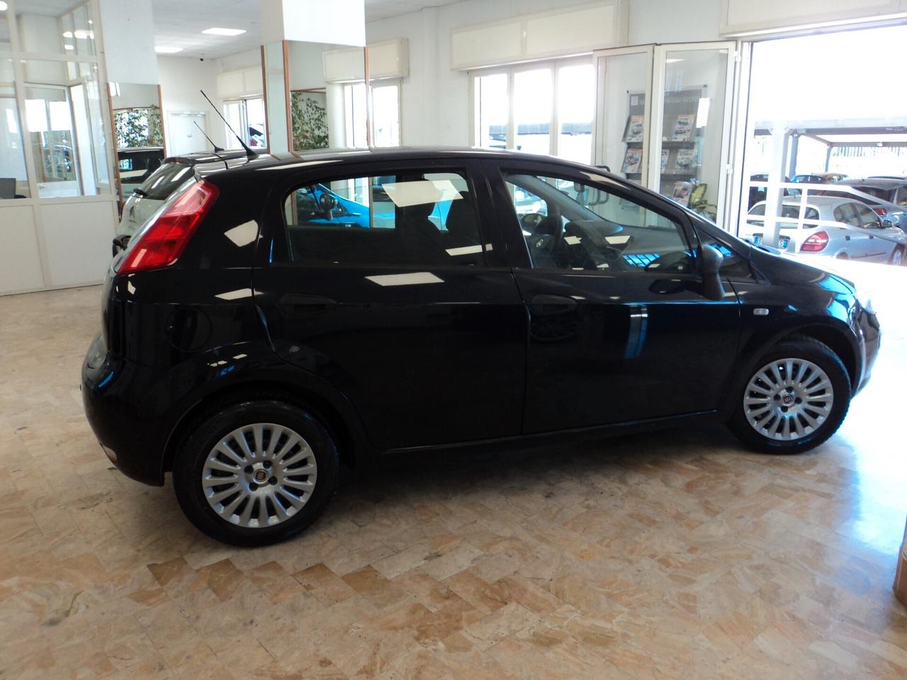 Fiat Punto 1.2 8V 5 porte Street