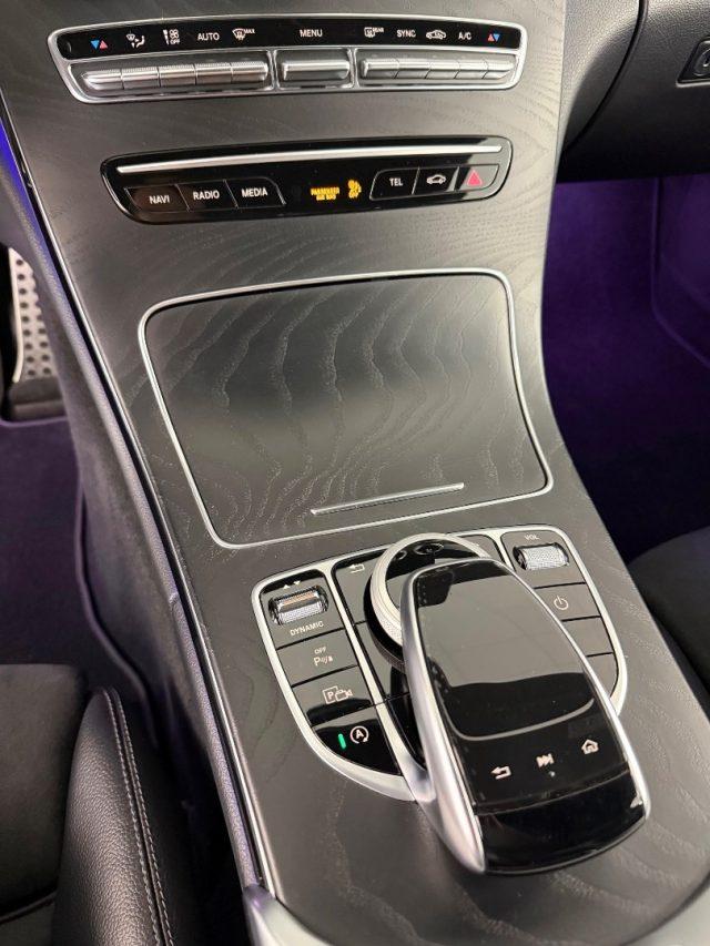 MERCEDES-BENZ C 220 d 4Matic Coupé Premium AMG Line