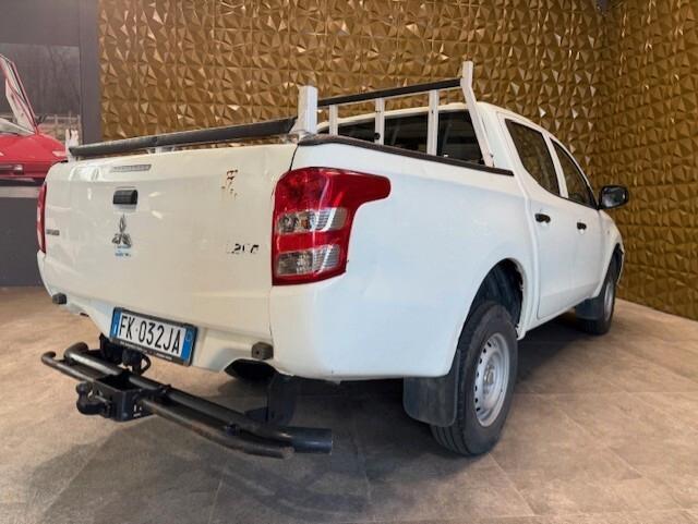 Mitsubishi L200 2.4 DI-D/154CV Double Cab Invite