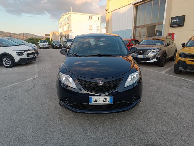 LANCIA Ypsilon 1.2 69 CV 5 porte GPL Ecochic Gold