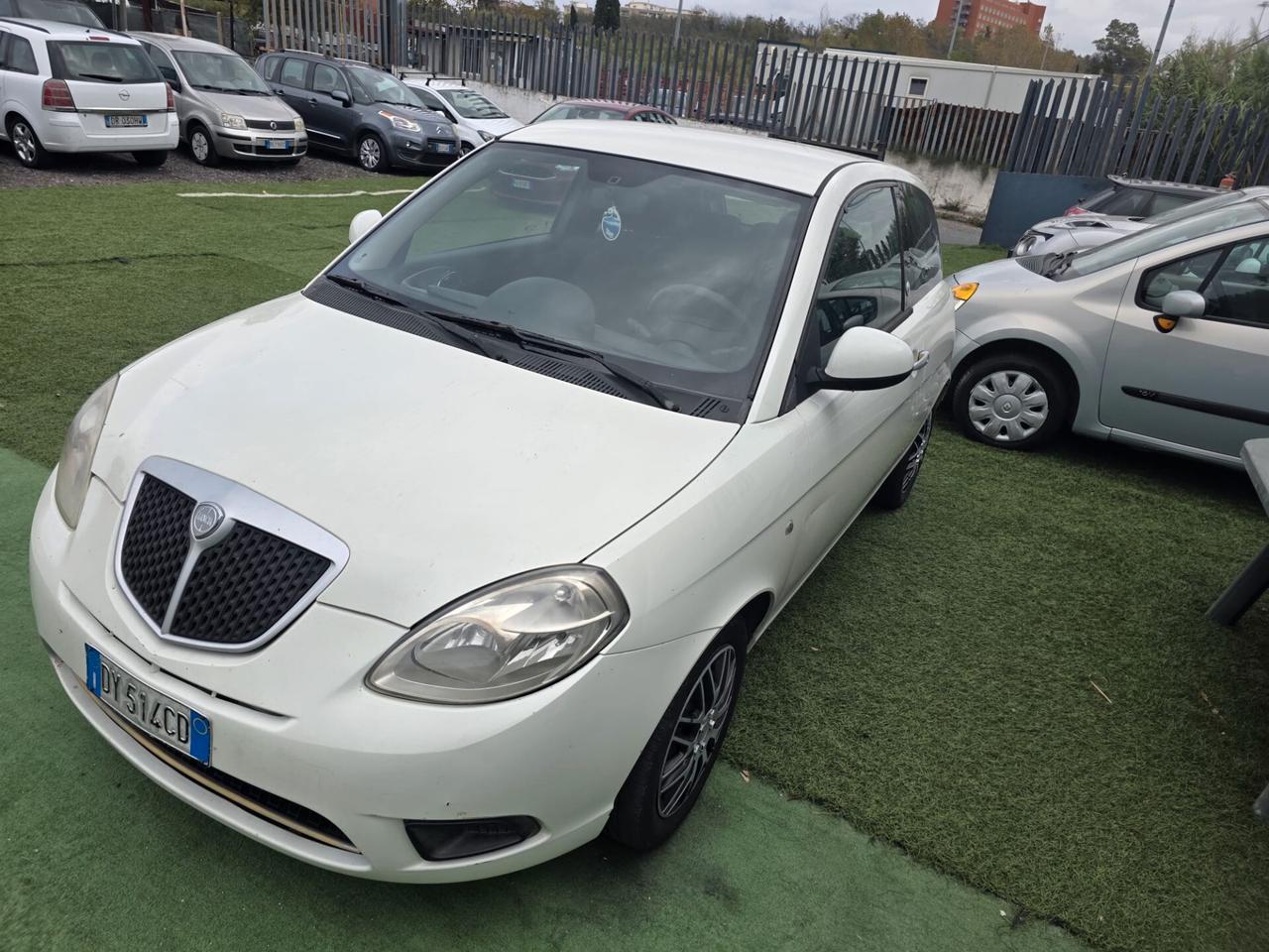 Lancia Ypsilon 1.4 E-Collection GPL