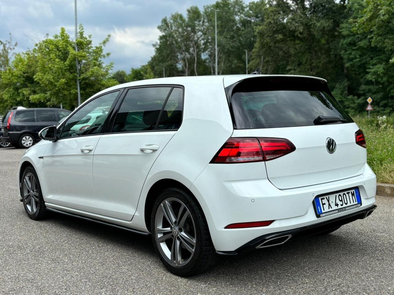 Volkswagen Golf 1.6 TDI 115 CV 5p. R-LINE