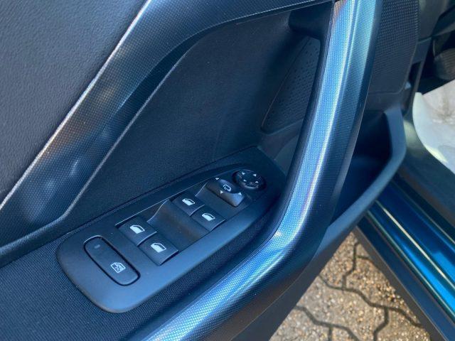 PEUGEOT 2008 Allure *NAVI*RETROCAMERA*VETRI OSCURATI*LEGA