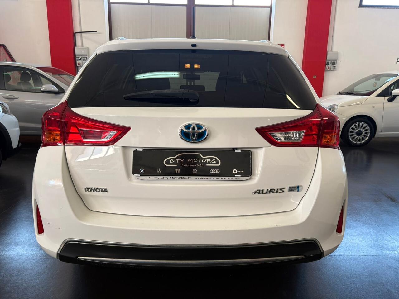 Toyota Auris Touring Sports 1.8 Hybrid Lounge
