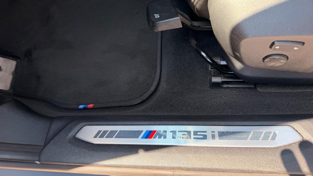 Bmw 135 M 135i xDrive Colorvision Edition