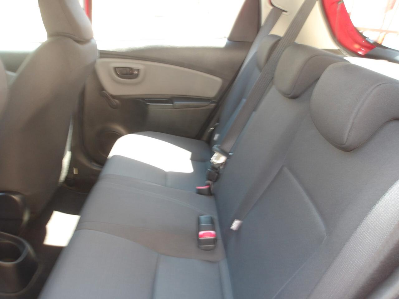 TOYOTA YARIS 1.0 BENZ-36.000 KM-2016