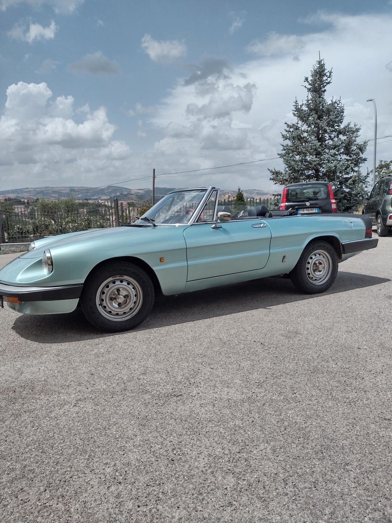 Alfa Romeo Spider 1.6