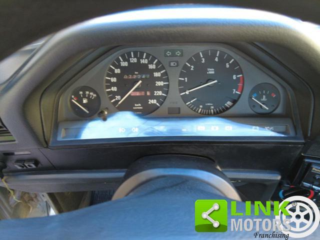 BMW 318 i 4 porte
