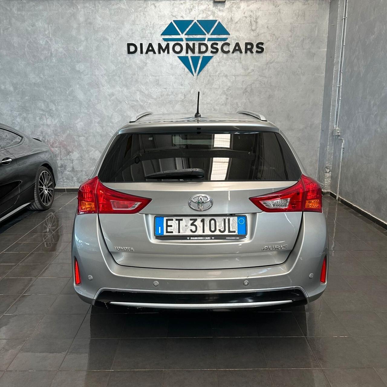 Toyota Auris 2.0 D-4D Lounge