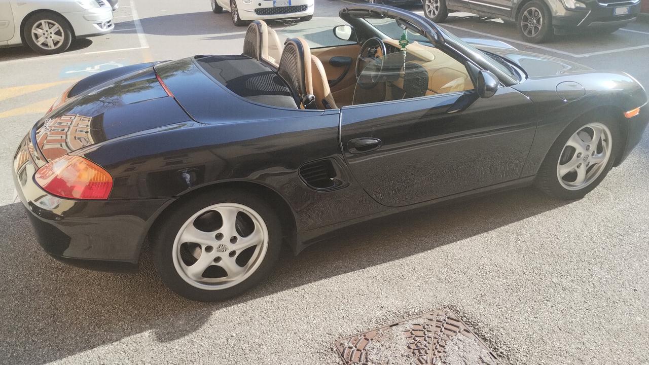 Porsche Boxster 2.5i 24V cat