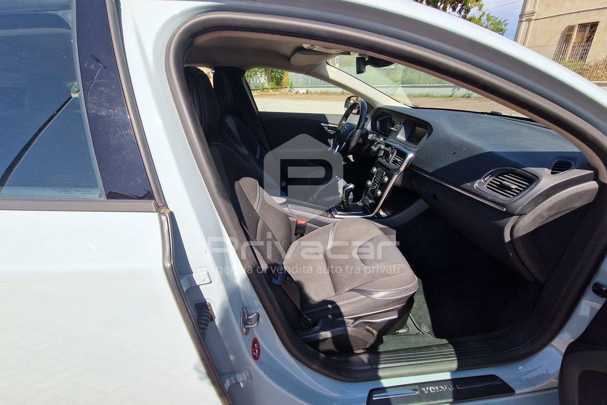 VOLVO V40 D2 Momentum