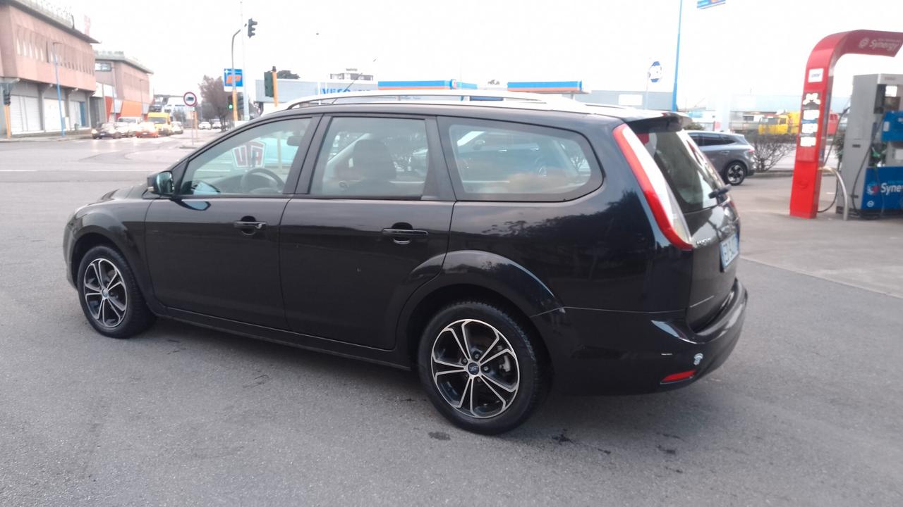 Ford Focus 1.6 TDCi (110CV) SW Tit. DPF neop 13