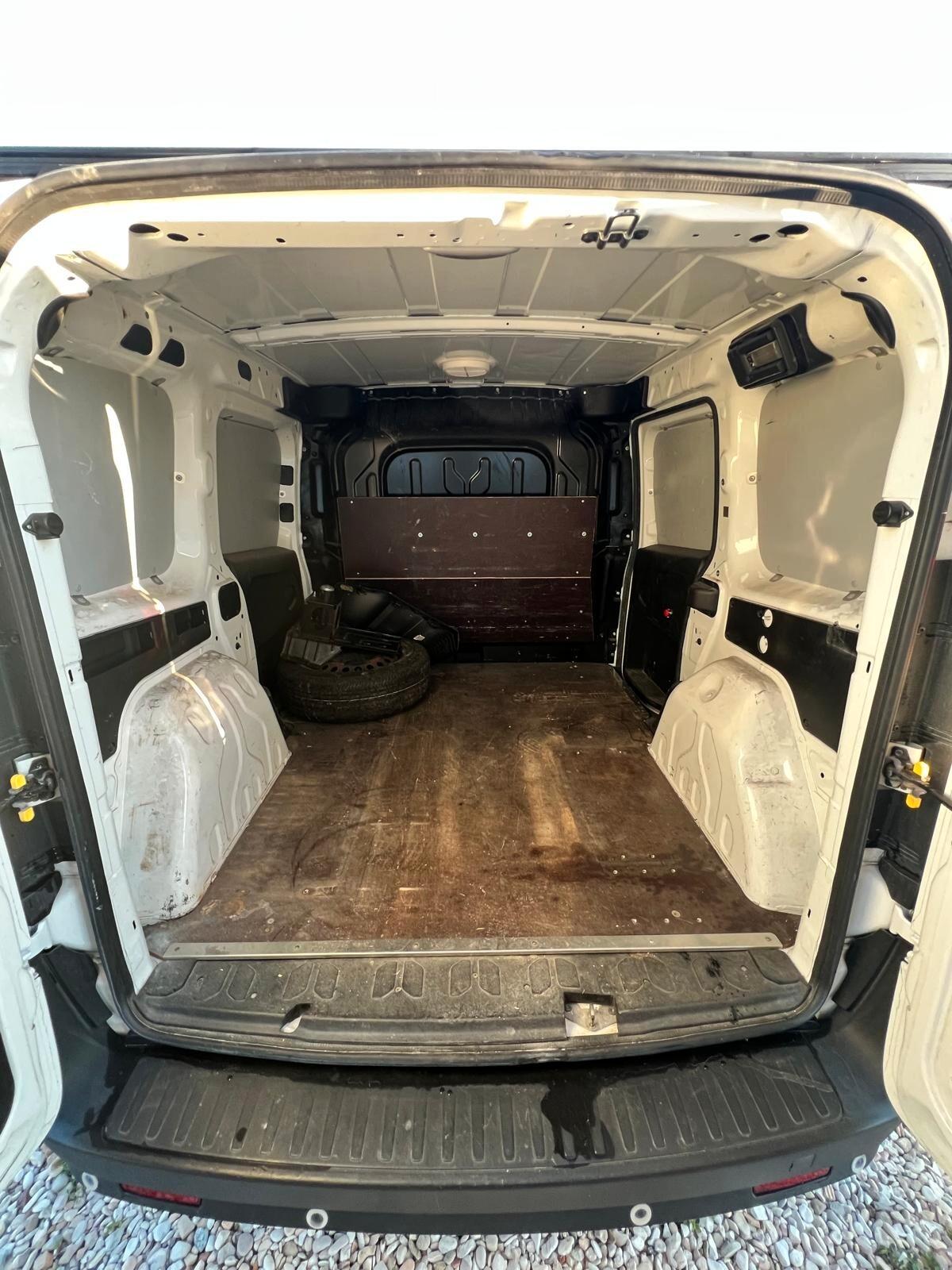 Fiat Doblo Doblò 1.4 T-Jet Natural Power PC-TN Cargo Lamierato SX