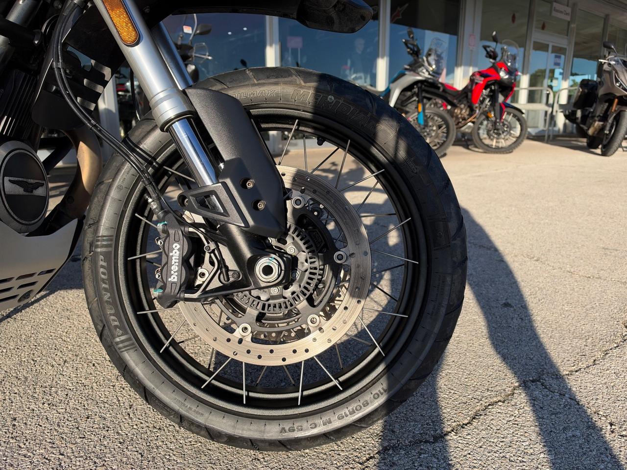 Moto Guzzi V85 TT 2022
