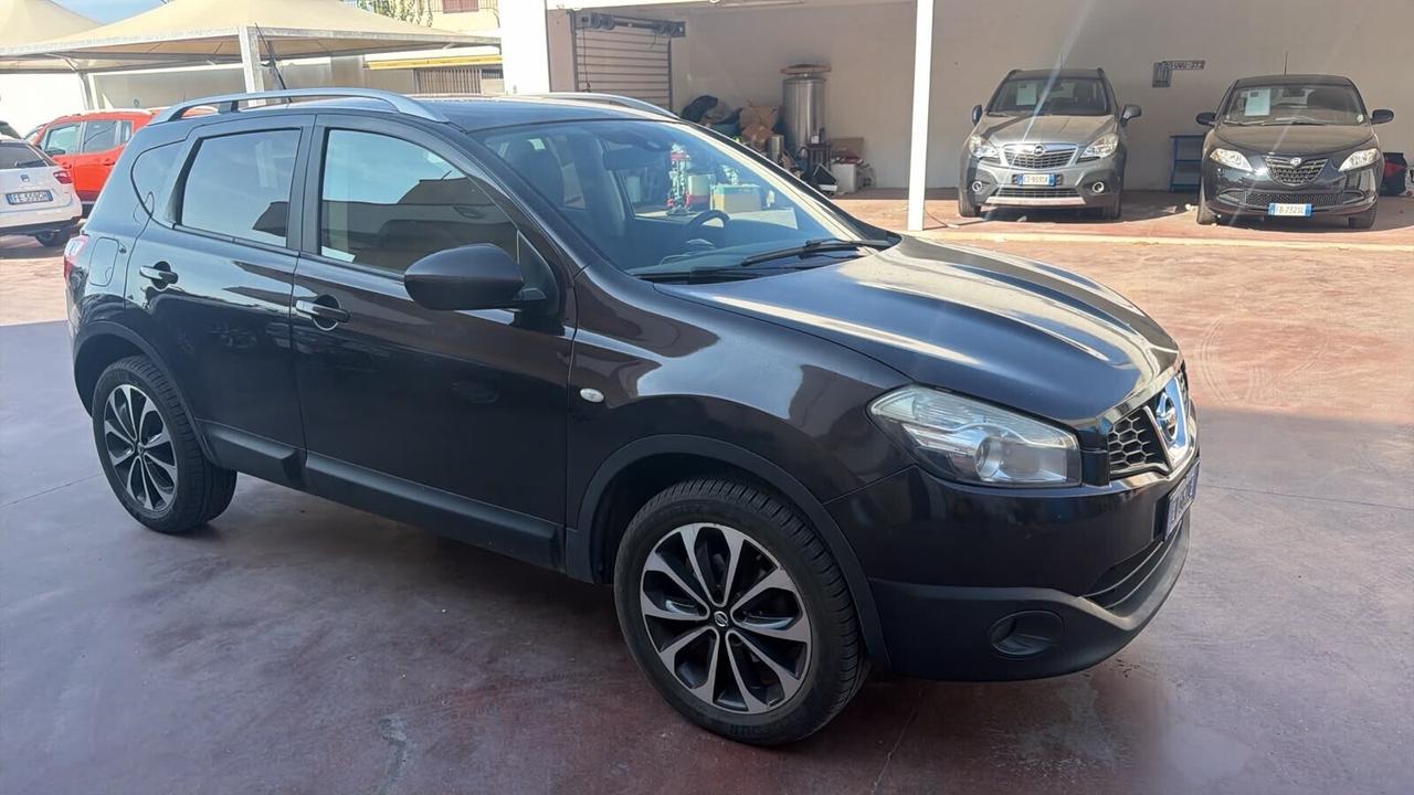 Nissan Qashqai 2.0 dCi DPF 4WD Tekna MOTORE FUSO