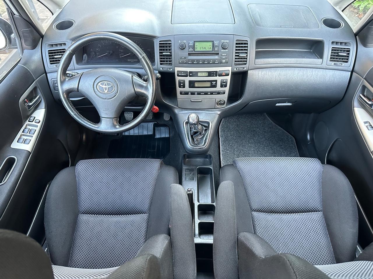 Toyota Corolla Verso 1.6 16V