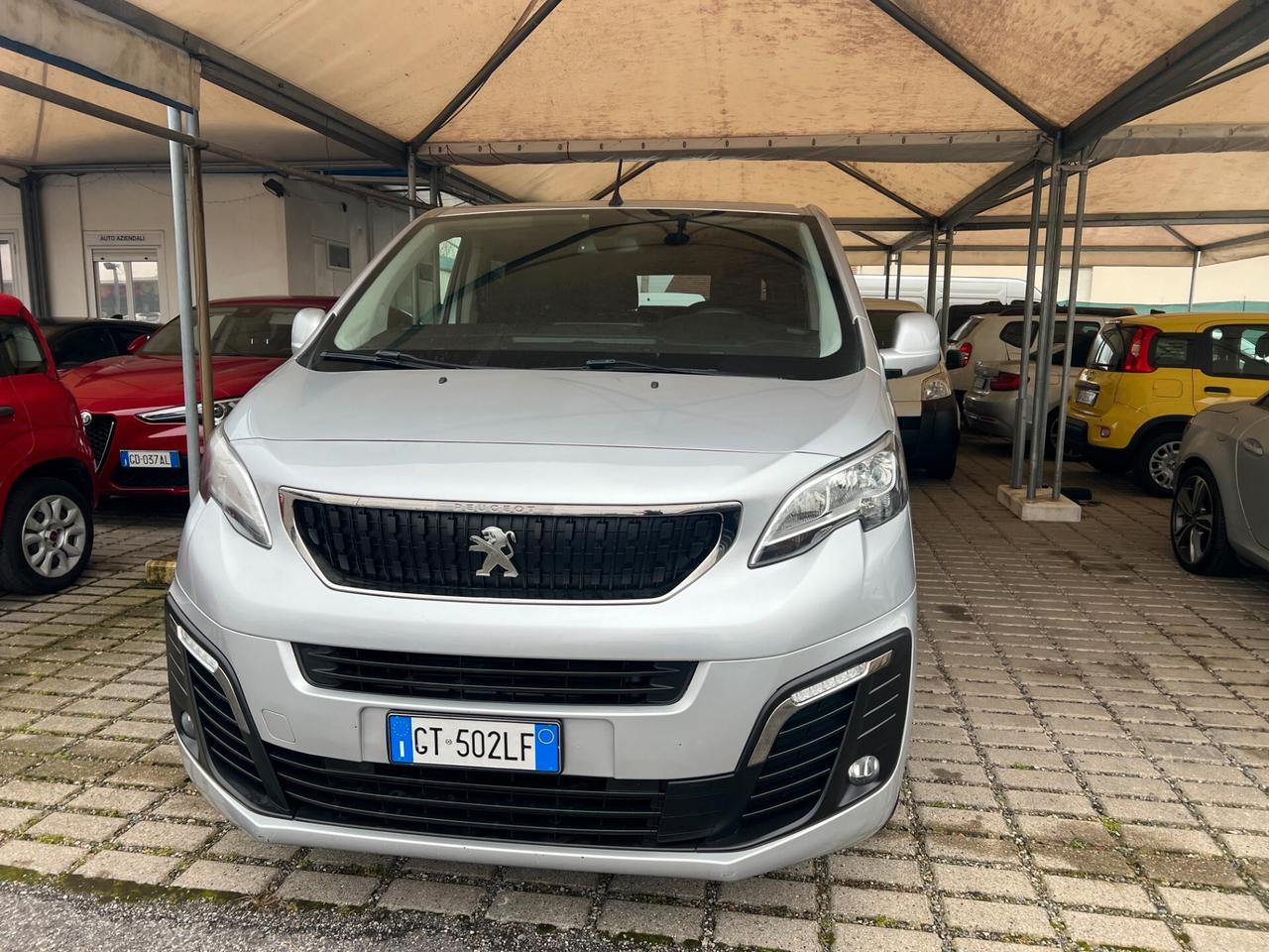 Peugeot Traveller BlueHDi 115 S&S Standard Business