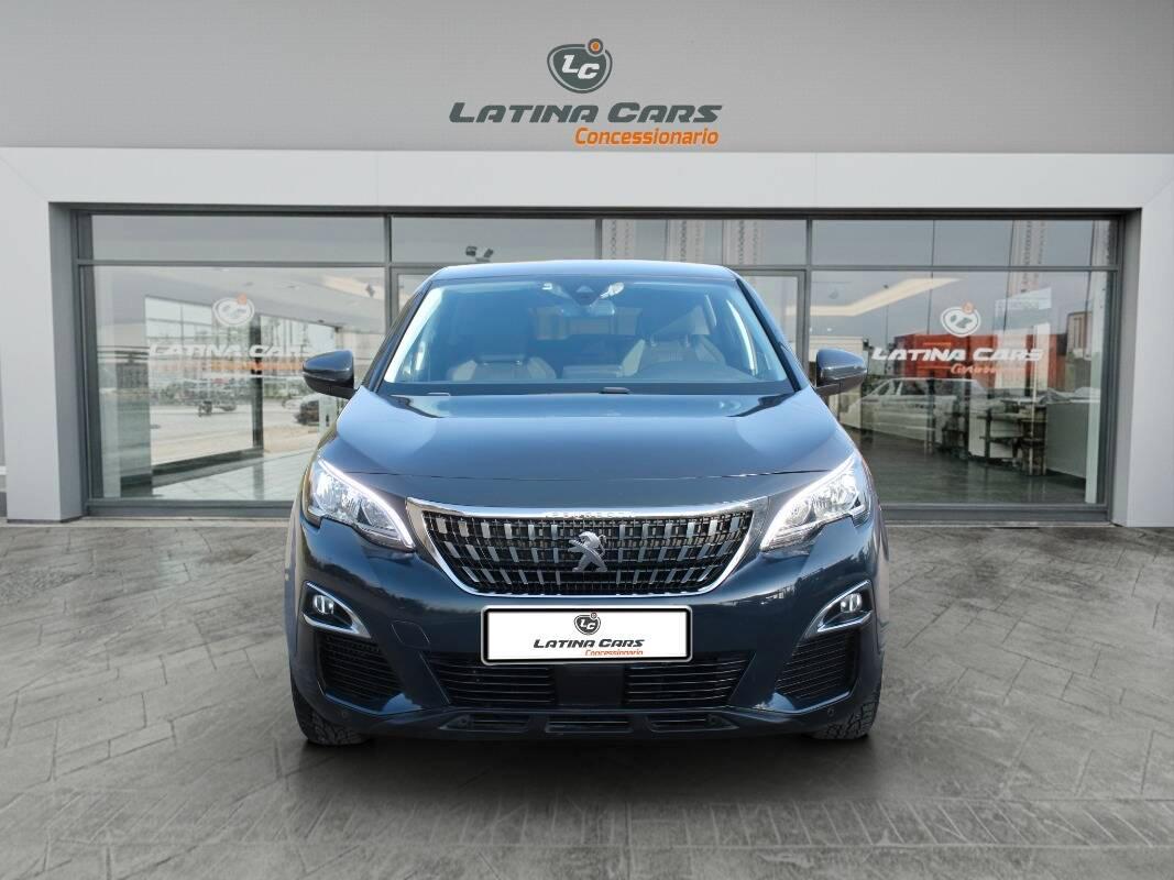 Peugeot 3008 1.5 bluehdi Active 130cv con Telecamera e CarPlay