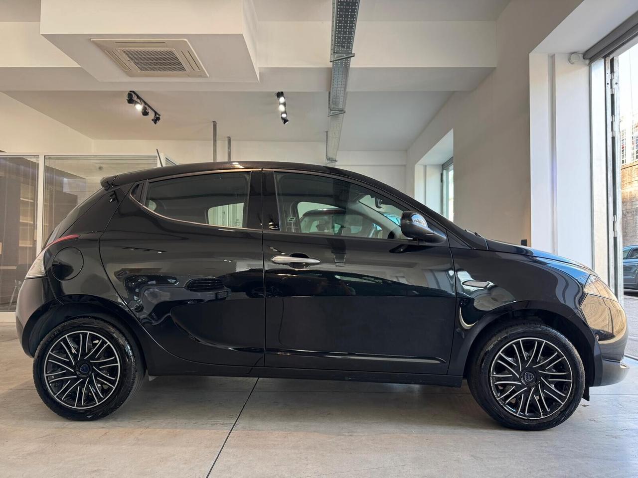 Lancia Ypsilon 1.2 69 CV 5 porte GPL Ecochic