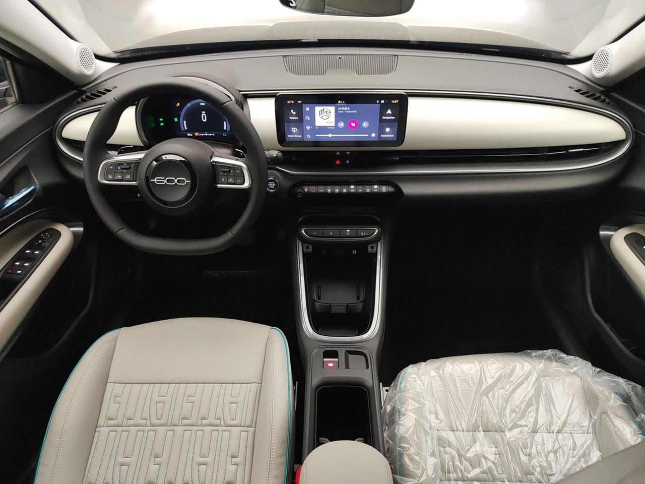 FIAT 600 IV 2023 1.2 MHEV 110CV DCT LA PRIMA