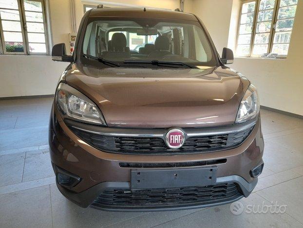 Fiat Doblò 1.4 T-Jet 16V Lounge 7 posti