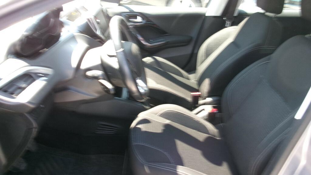 Peugeot 208 5 Porte 1.2 PureTech Allure