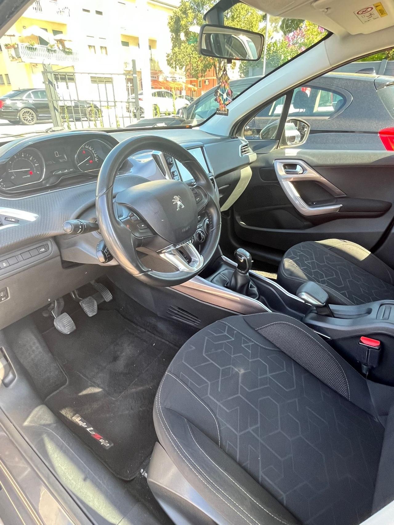 Peugeot 2008 PureTech 82 Access
