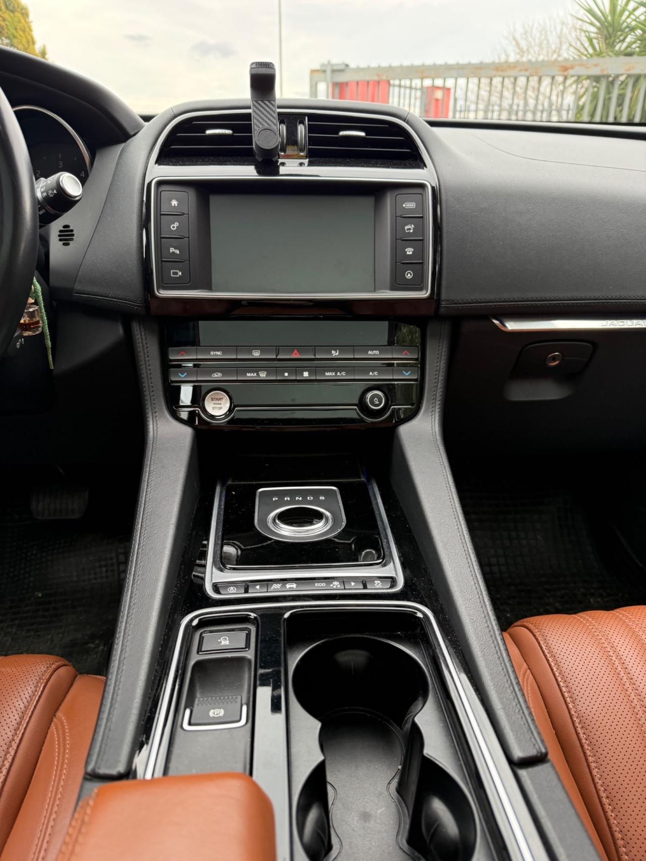 Jaguar F-Pace 2.0 quattro 240 CV AWD Portfolio 4x4