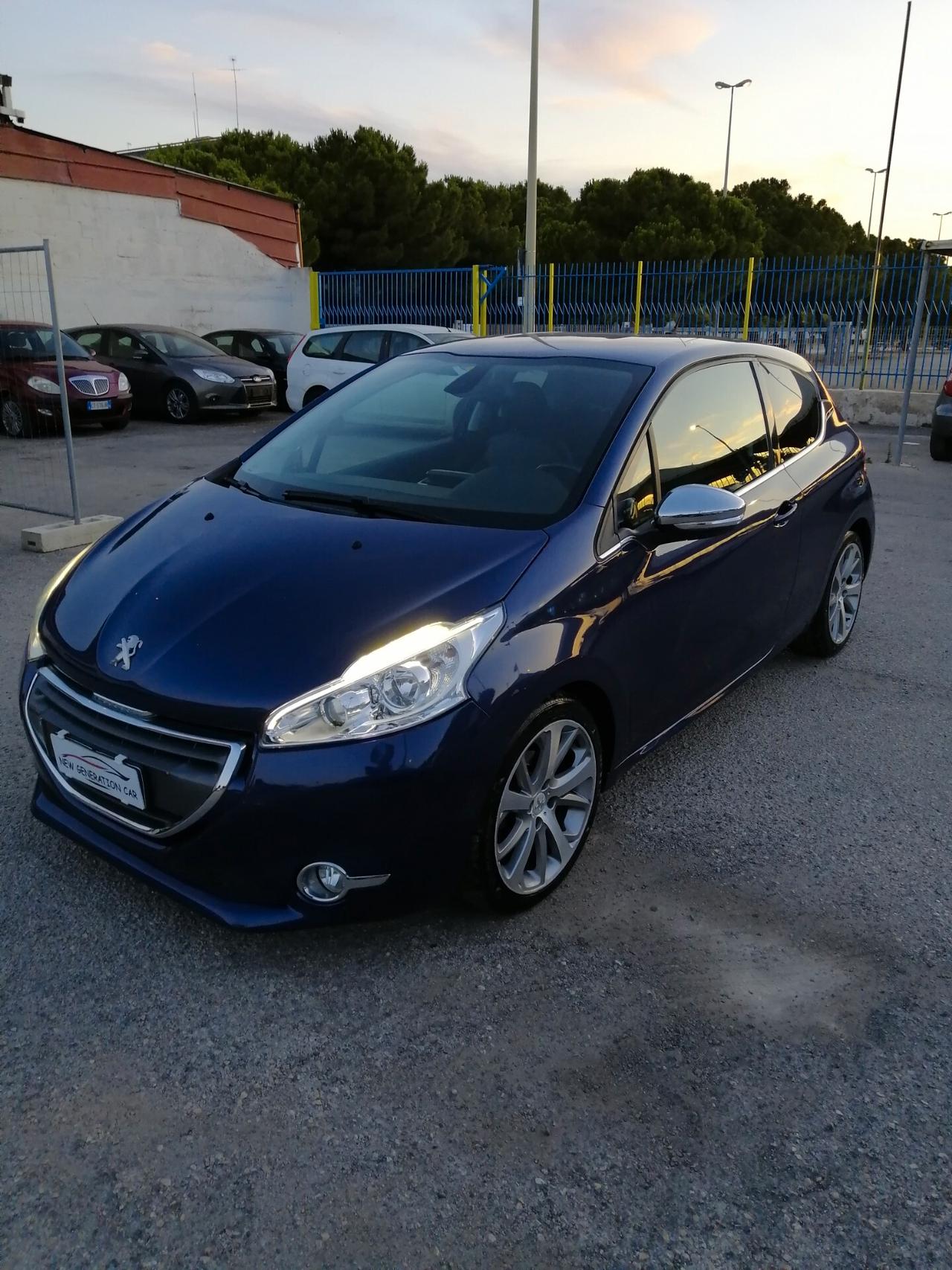 Peugeot 208 1.4 HDi 68 CV 3 porte Allure