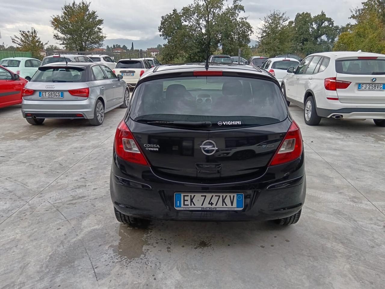 Corsa 5 porte GPL "UNIPROPRIETARIO"