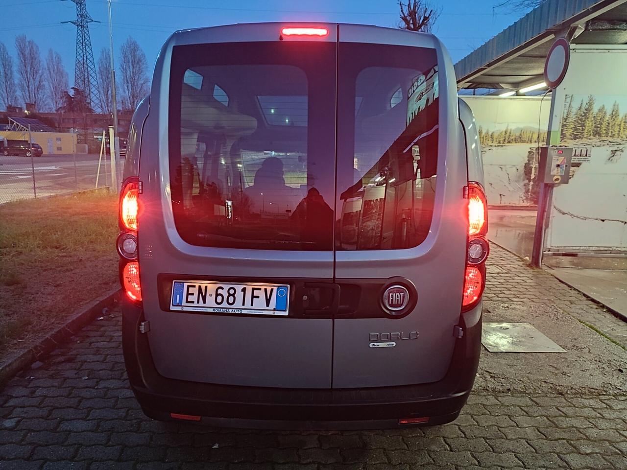 FIAT DOBLO X DISABILI 1.6MJT POCHI KM AUTOMATICO