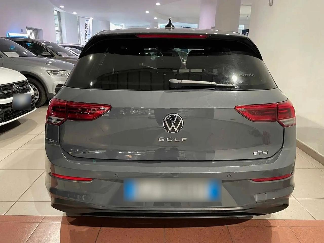 Volkswagen Golf 8ª serie 1.0 eTSI EVO DSG Life