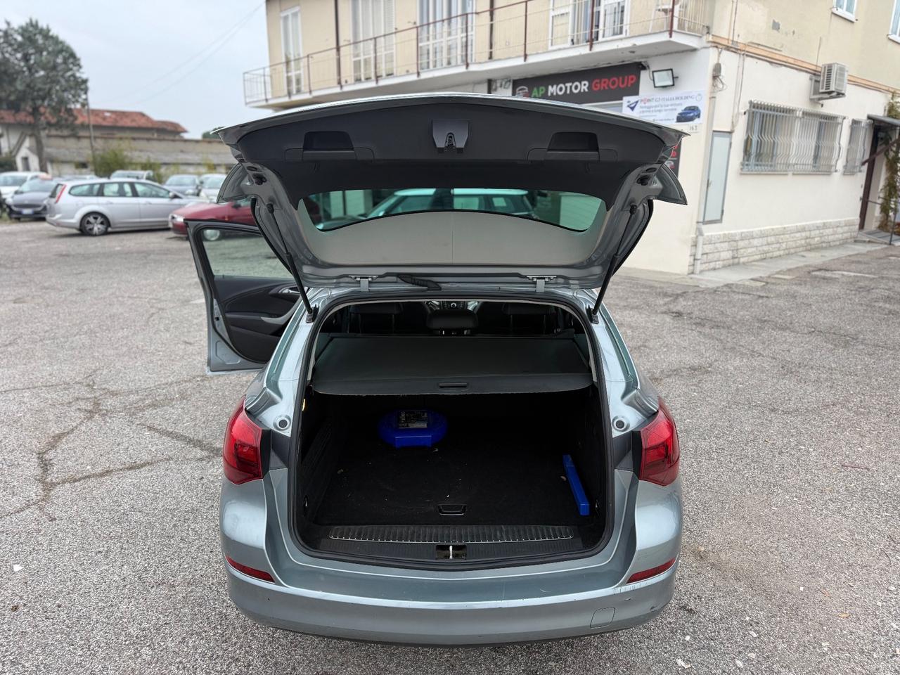 Opel Astra 1.4 100CV Sports Tourer Cosmo