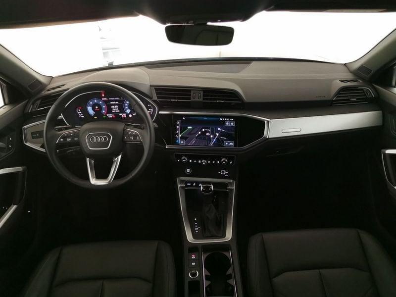 Audi Q3 Sportback 35 2.0 tdi s-tronic