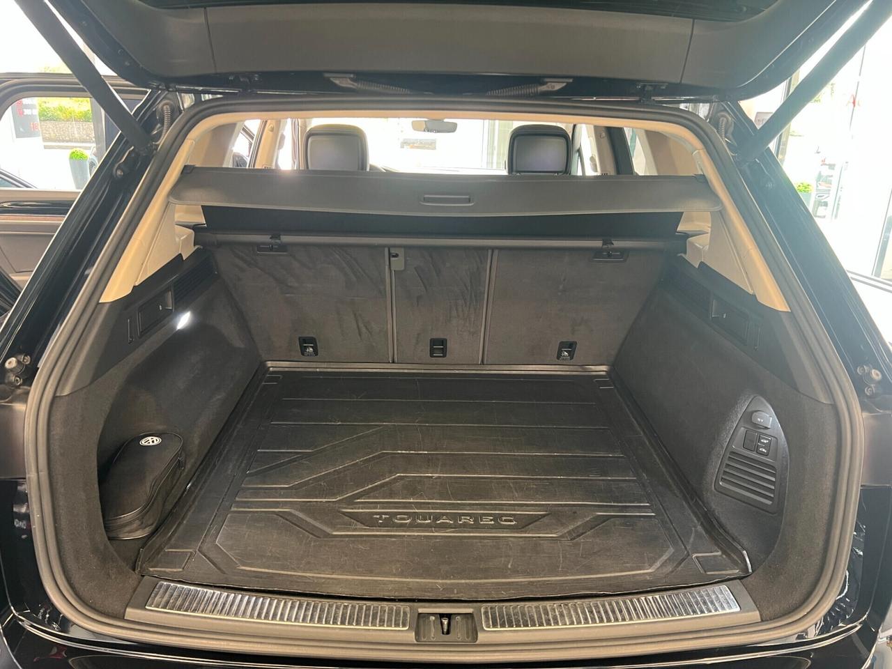 Volkswagen Touareg R LINE 3.0 V6 TDI 286 CV SCR