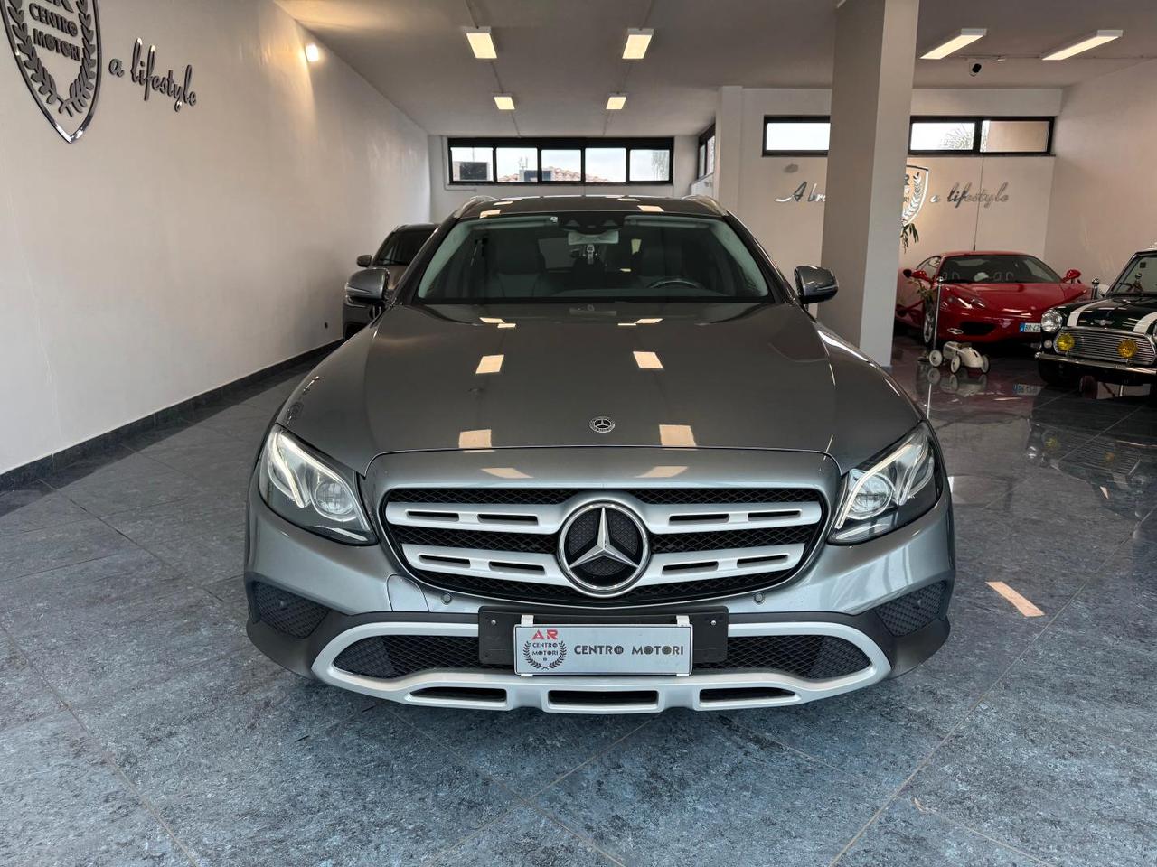 Mercedes E 220 D Premium Plus SW All-Terrain Head-Up Full