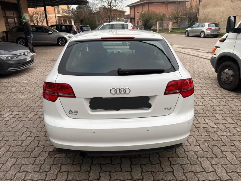 Audi A3 Sportback 1.6 tdi Young Edition 90cv OK NEOPATENATO