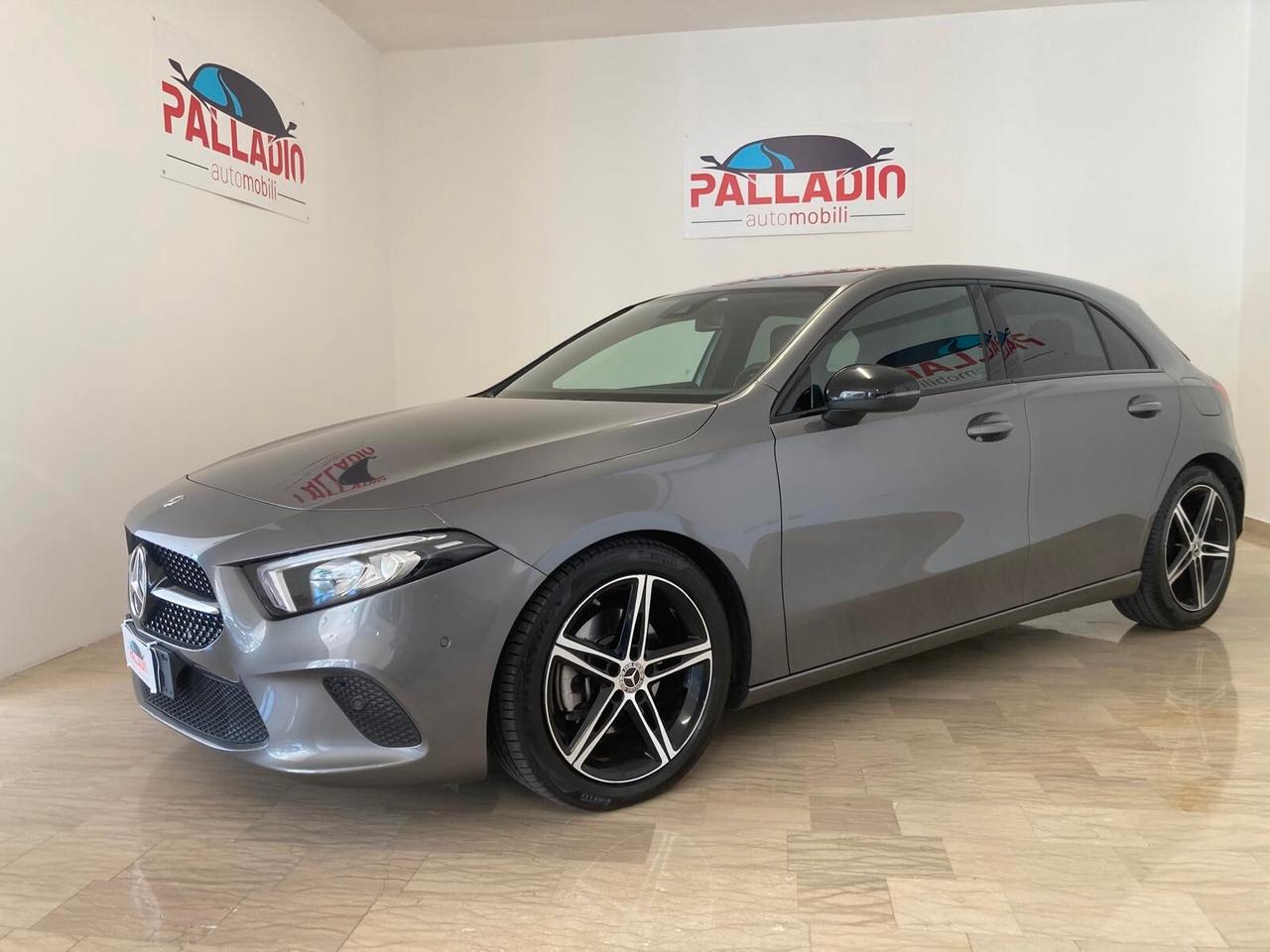 MERCEDES-BENZ A 200 SPORT NIGHT EDITION AUTOMATICA