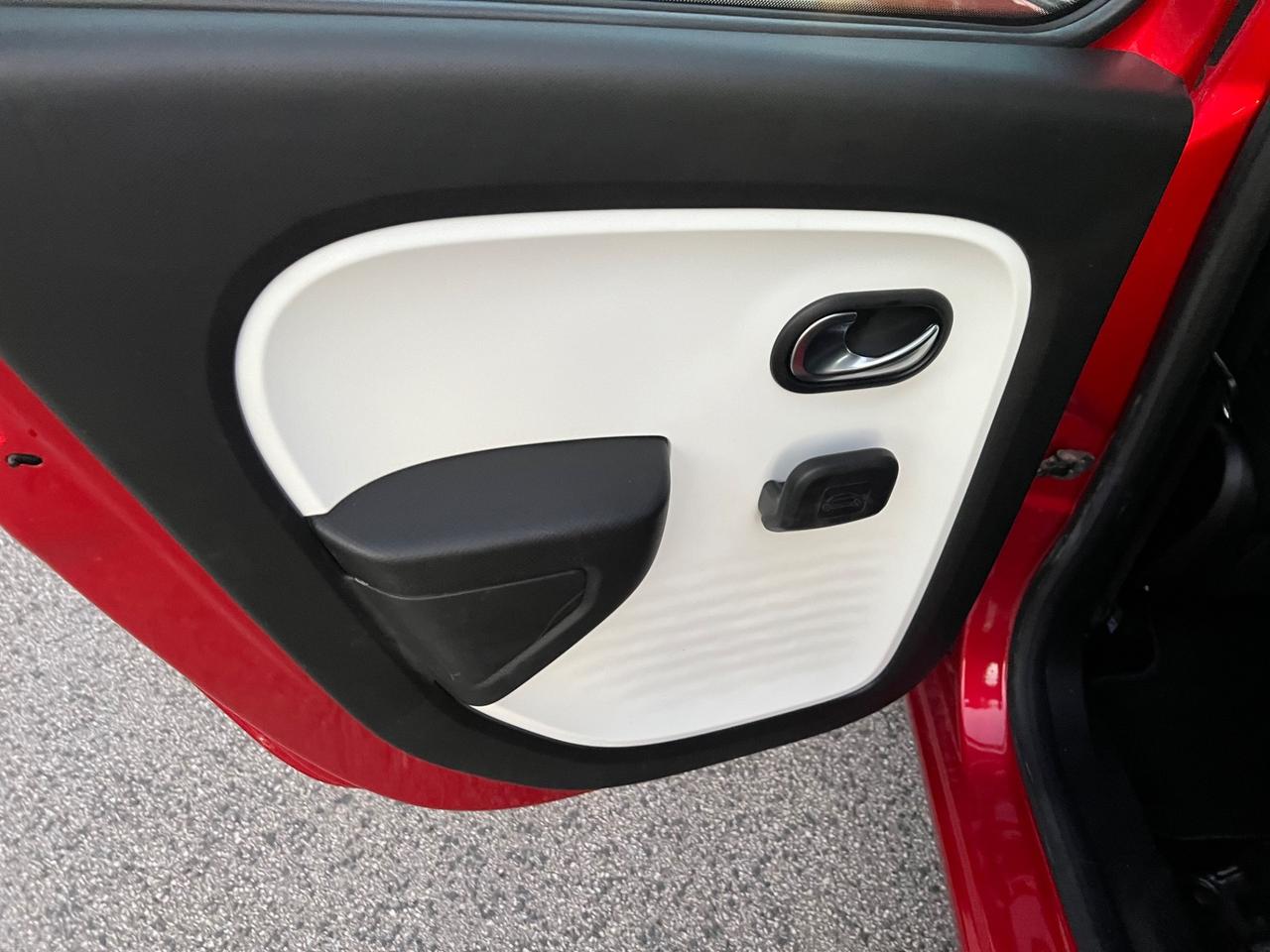 Renault Twingo SCe EDC limited
