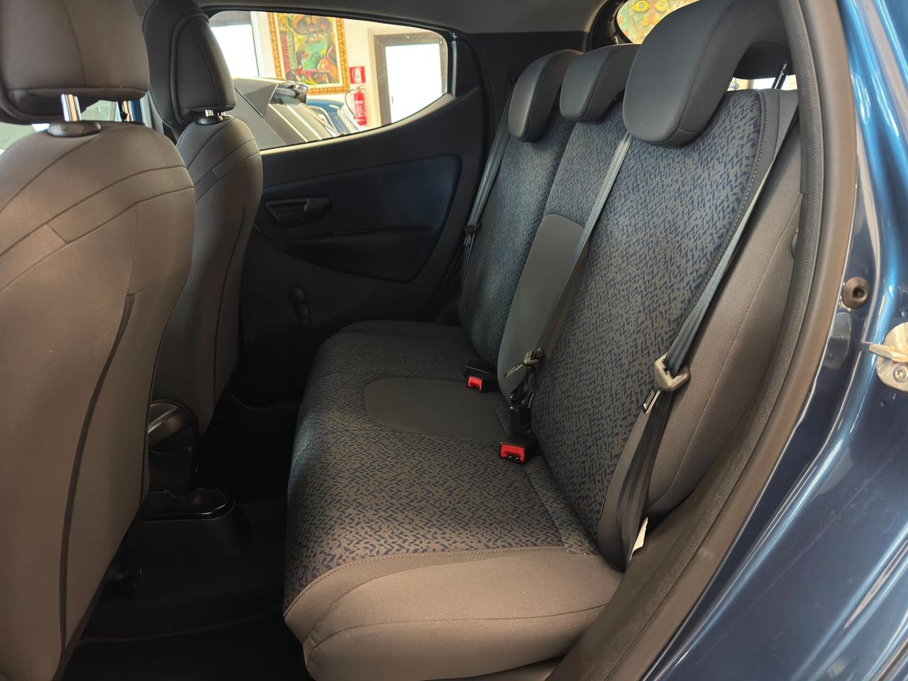 Lancia Ypsilon LANCIA YPSILON 1.0cc 69Cv Platino