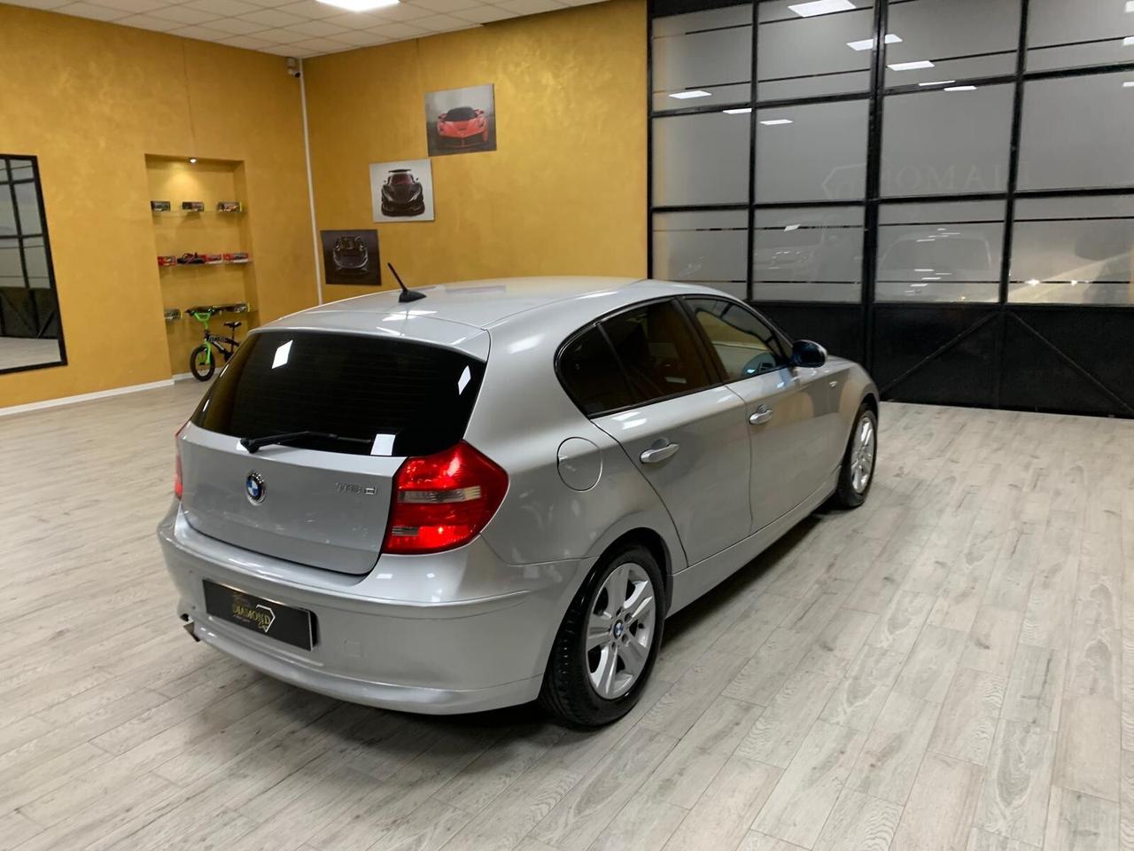 BMW 118d 143 cv “RESTYLING/LED/SENSORI PARK”-2009