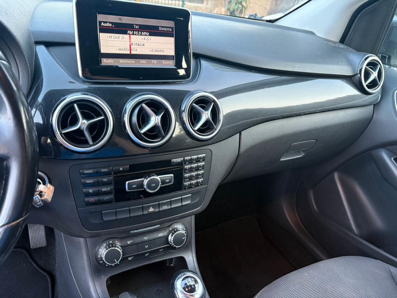 MERCEDES BENZ A 160 CDI - 2013