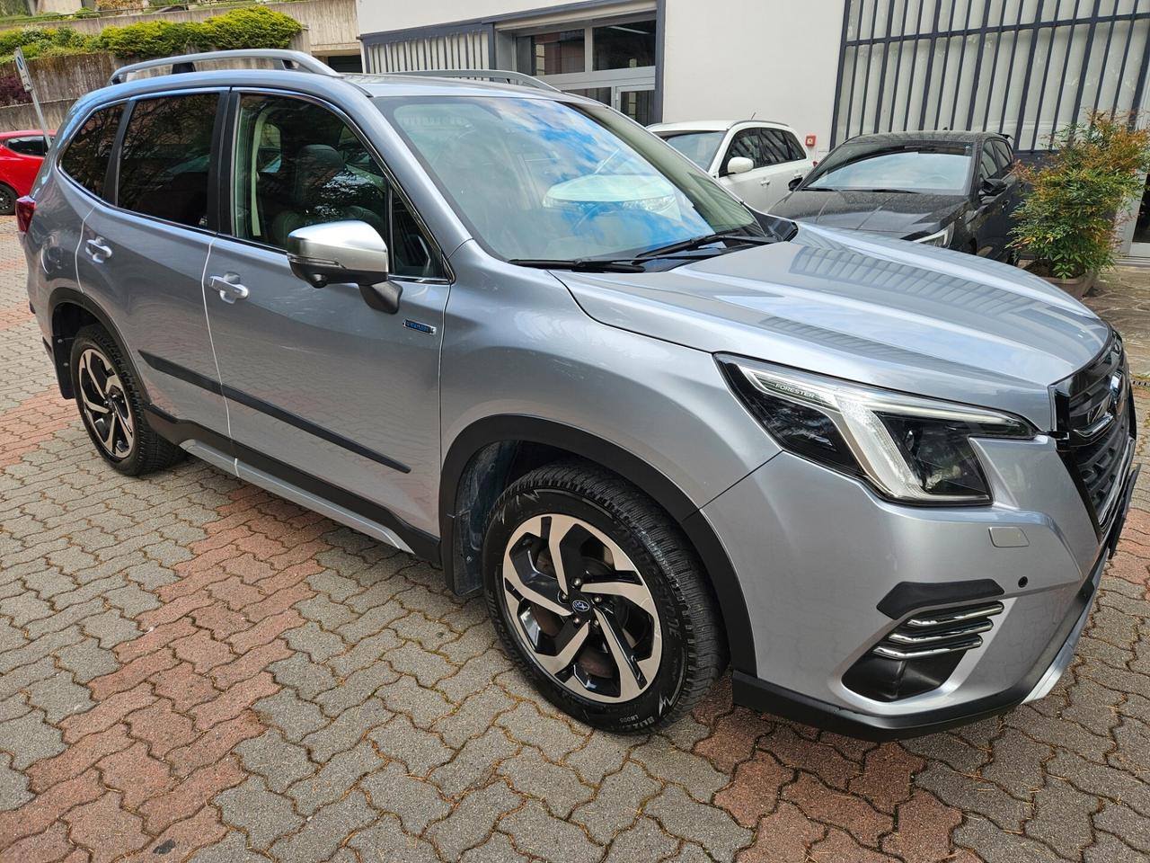 Subaru Forester 2.0 e-Boxer MHEV CVT Lineartronic PREMIUM - FULL -TETTO