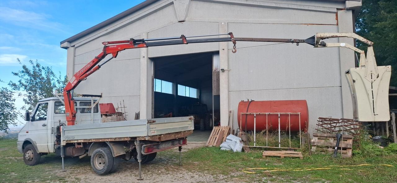 Iveco mezzo.per operatori del settore
