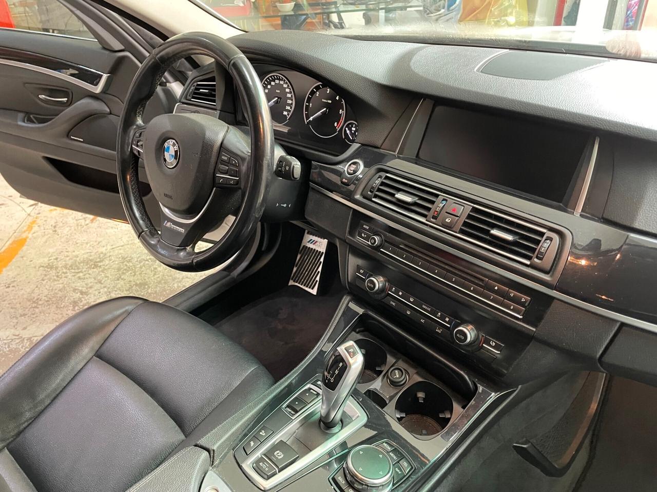 Bmw 520 520d xDrive Touring Luxury