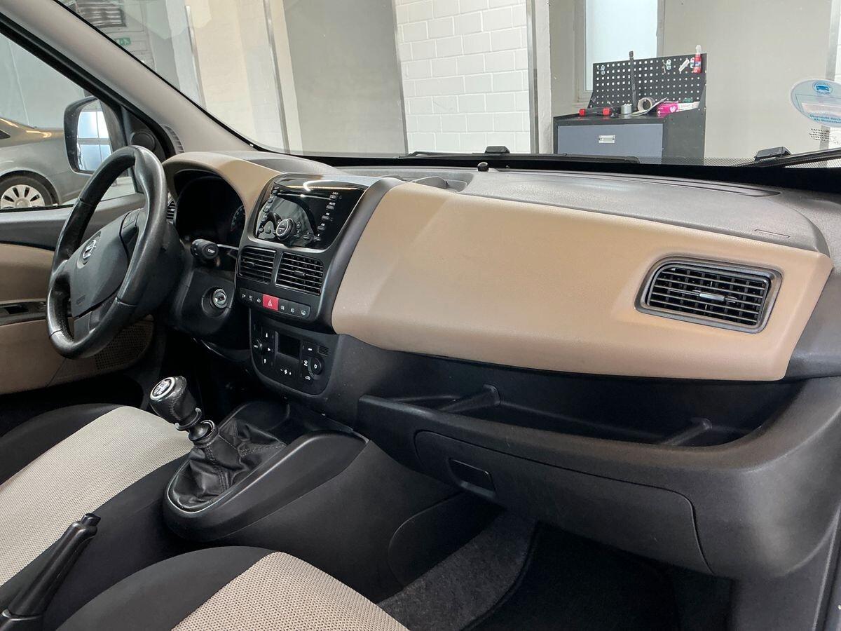 Opel Combo edotion 1.6 cdti 7 posti iva compresa