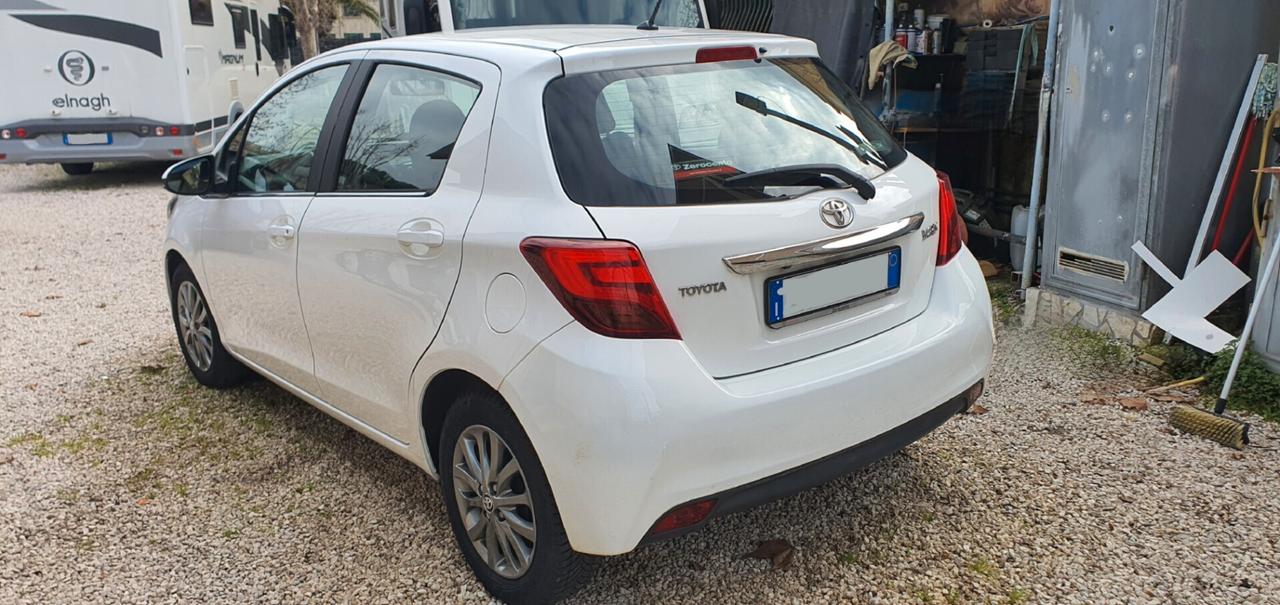 Toyota Yaris 1.0 5 porte Lounge