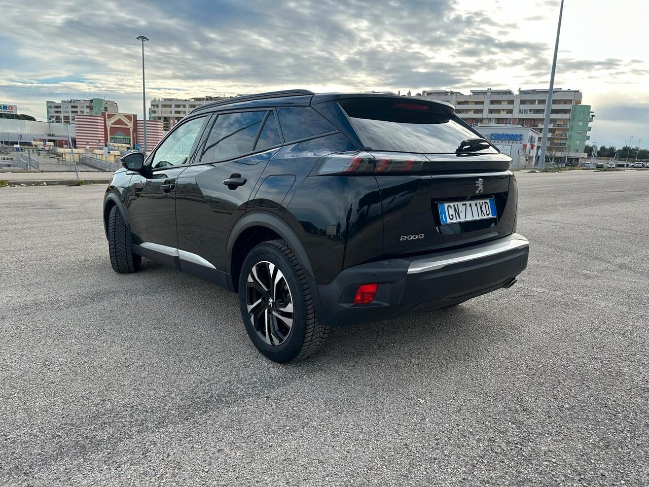 Peugeot 2008 BlueHDi 110 S&S Allure Pack