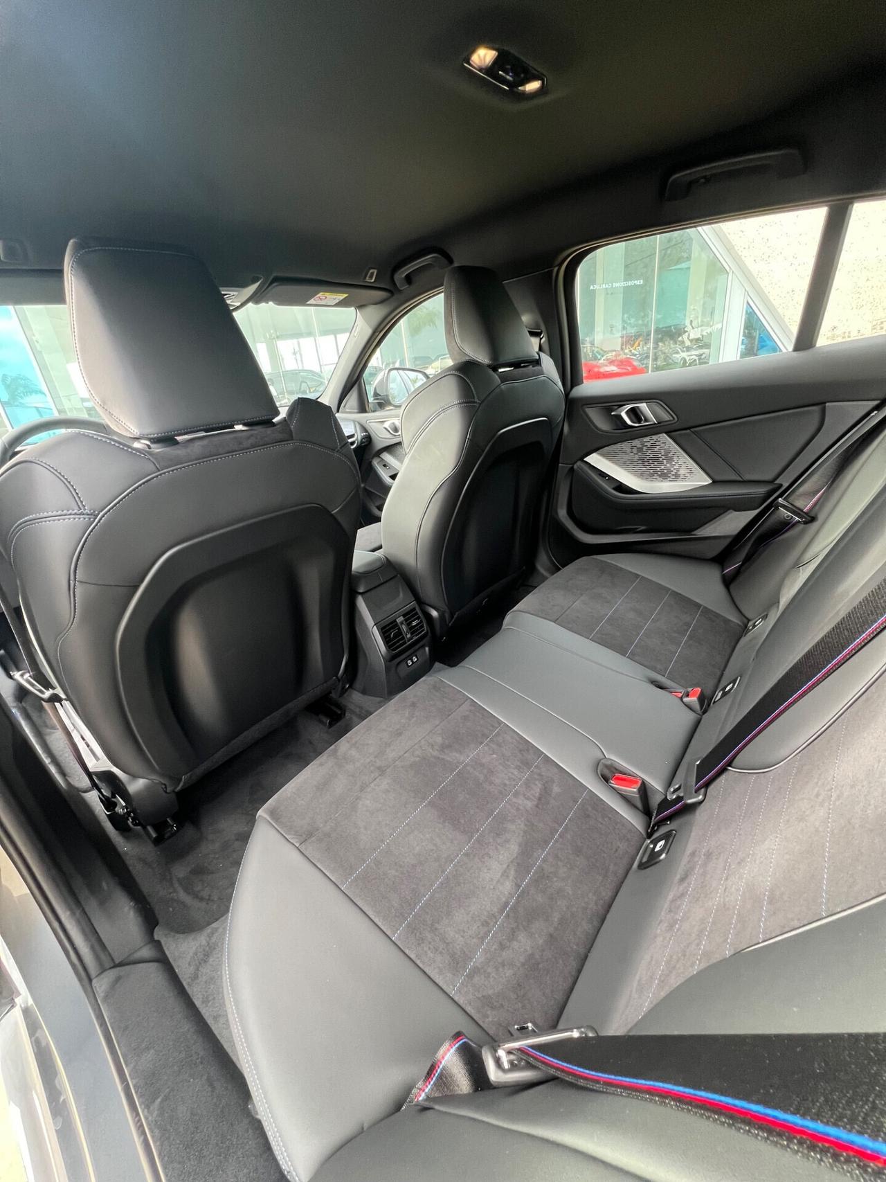 BMW 118 d MSport Pro possibilità noleggio no scoring